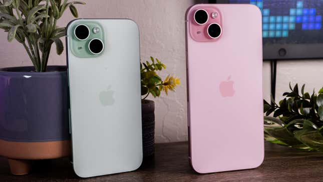 A photo of the iPhone 15 and 15 Plus