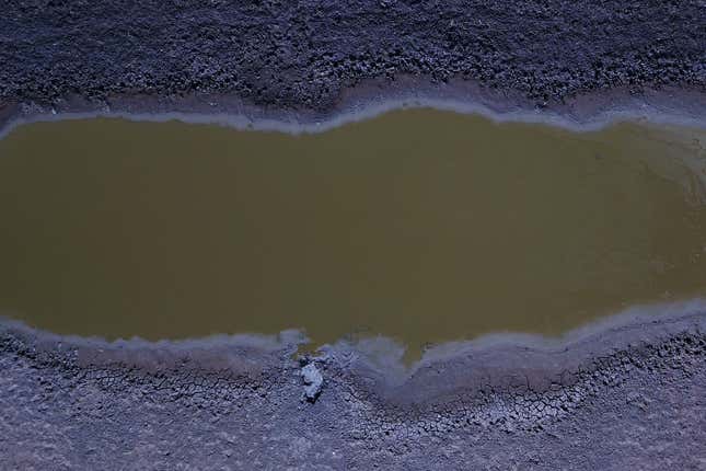 Image for article titled Photos: Aerial shots showcase Australia’s brutal drought
