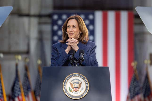 Image de l'article intitulé VIDÉO&amp;#xa0;: Kamala Harris répond avec brio aux harceleurs du rassemblement du Wisconsin