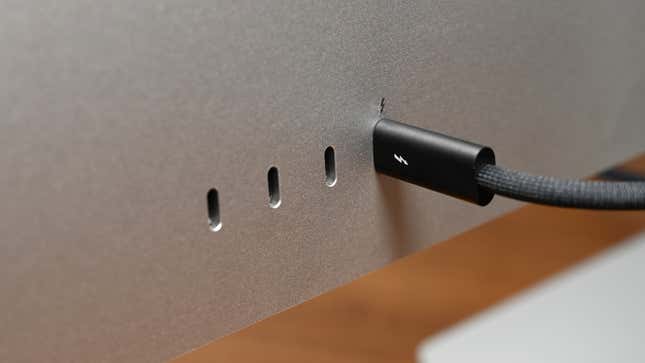 Apple Studio Display