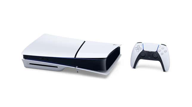 إصدار نحيف جديد لجهاز PlayStation 5 مزود بوحدة تحكم Dual Sense على الجانب.