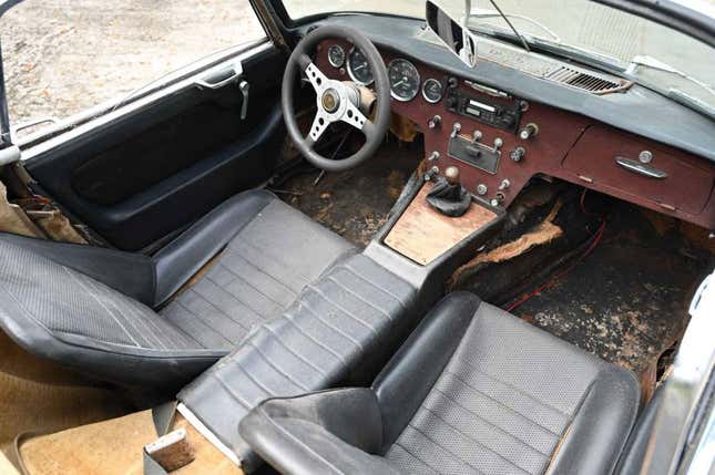 Image for article titled At $16,950, Is This 1967 Lotus Elan SE Project Worth Whipping Out The Plastic?