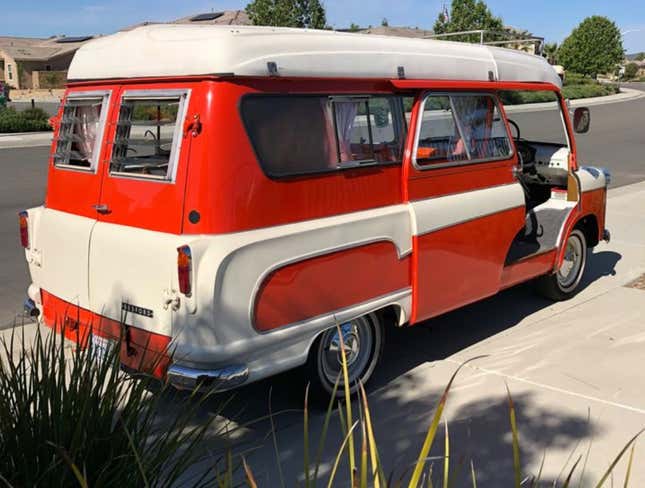 Image for article titled The Bedford CA Dormobile Was Britain's Strange Answer To The Volkswagen Camper