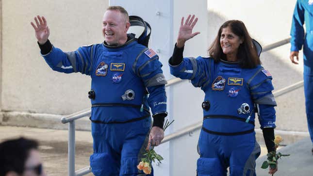 A photo of Barry “Butch” Wilmore (L) and Sunita Williams (R) before the Starliner launch. 