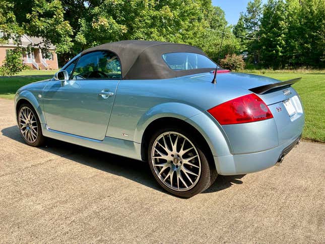 Image for article titled At $13,500, Does This 2005 Audi TT 3.2 Quattro Spin Your Wheels?