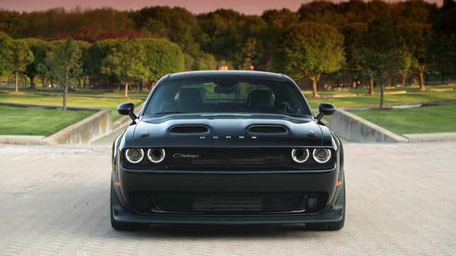 Une Dodge Challenger SRT Black Ghost 2023