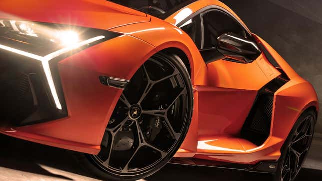 A photo of the front wheel on the Lamborghini Revuelto. 