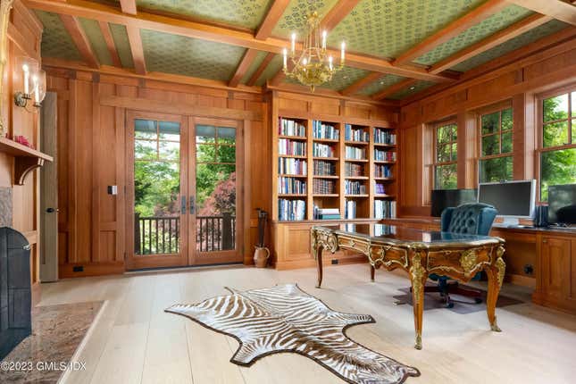 Image for article titled A hidden Aspen ranch, a Malibu cottage, and a historic San Francisco mansion: This week&#39;s most fabulous real estate listings