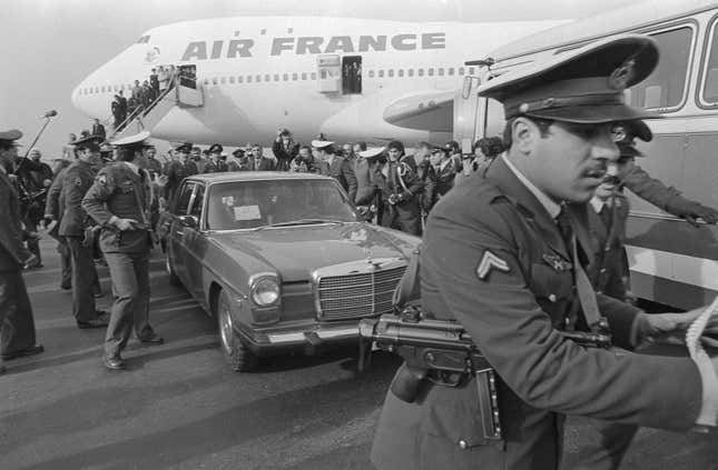 Image for article titled Photos: 40 years since the Iranian Revolution