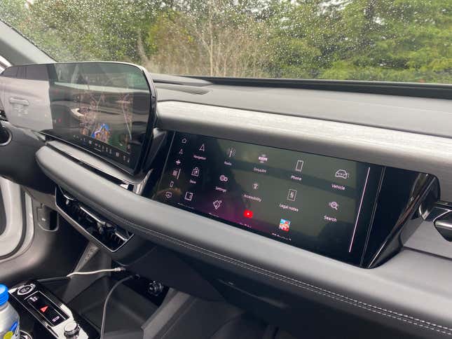 A photo of the passenger screen in the Q6 Quattro