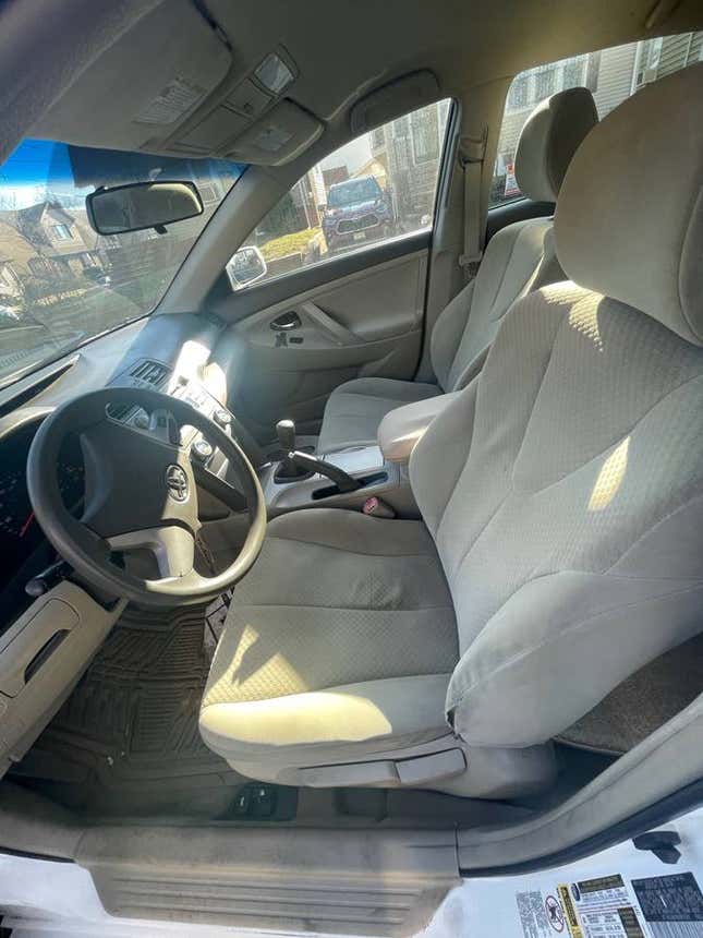 Image for article titled Here Are Three Perfectly Normal Manual Toyota Camrys For Sale