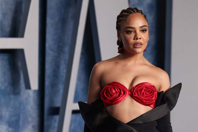 Tessa Thompson attends the 2023 Vanity Fair Oscar Party hosted by Radhika Jones at Wallis Annenberg Center for the Performing Arts on March 12, 2023 in Beverly Hills, California.