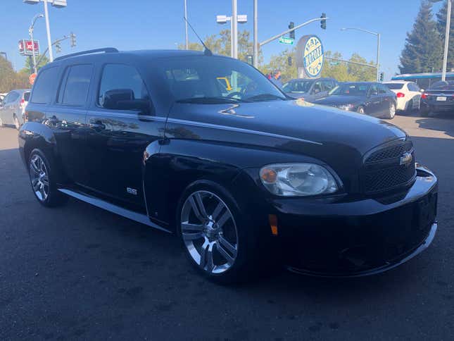 Image for article titled At $9,999, Is It High Time You Buy This 2008 Chevy HHR SS?