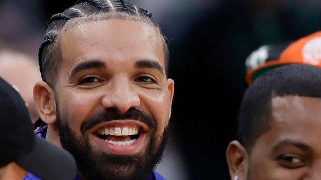 Image for article titled WATCH: Drake Just Took Yet Another Loss...A Very Watery One