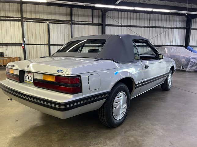 Image for article titled At $7,900, Is This 1983 Ford Mustang A Ghost Of Xmas Past?