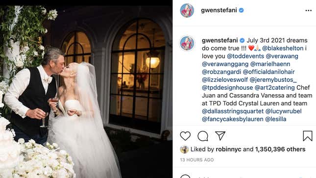 Blake Shelton and Gwen Stefani kiss at their wedding