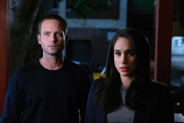 Patrick J. Adams as Michael Ross, Meghan Markle as Rachel Zane 