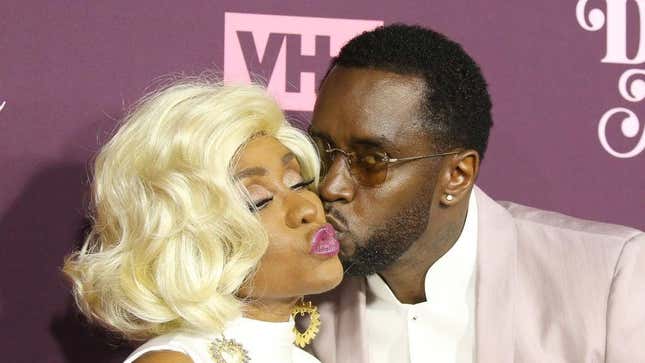 Image for article titled Diddy’s Mother Joins Her Son in Legal Battles After She&#39;s Hit With a Lawsuit. Here Are the Details