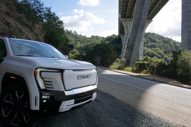 2025 GMC Sierra EV Denali