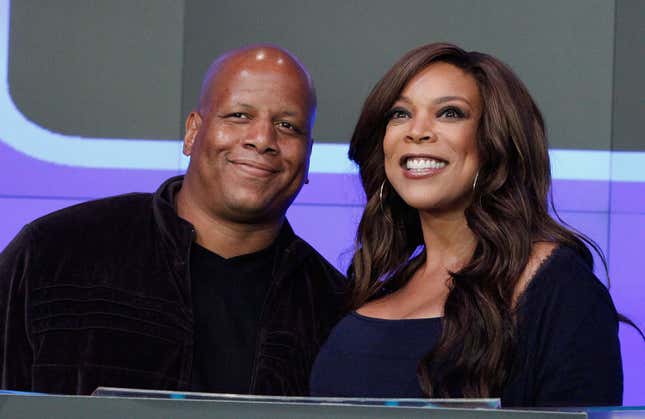 Kevin Hunter and Wendy Williams rings the opening bell at the NASDAQ MarketSite on August 25, 2010 in New York City.