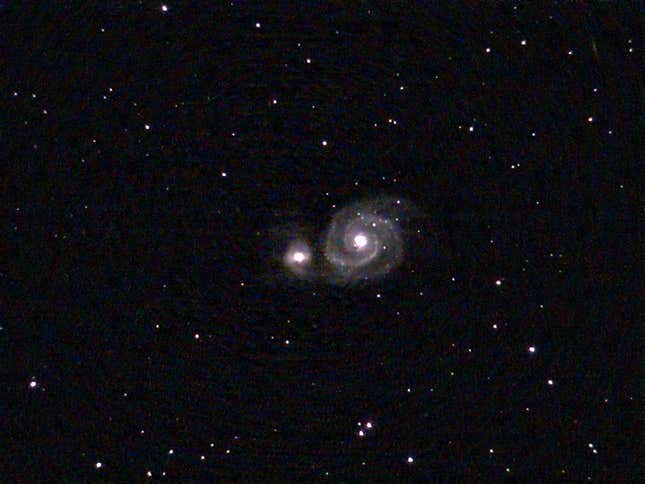 Galaxia Whirlpool, ako ju zobrazuje Unistellar's Odyssey Pro (bez externej úpravy).