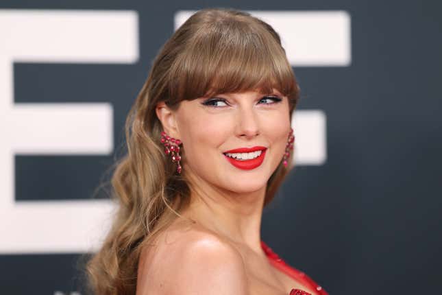 LOS ANGELES, CALIFORNIA - FEBRUARY 02: Taylor Swift attends the 67th Annual GRAMMY Awards on February 02, 2025 in Los Angeles, California.