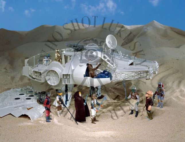 Image for article titled These Star Wars Toy Photos Are as Special as the Toys Themselves