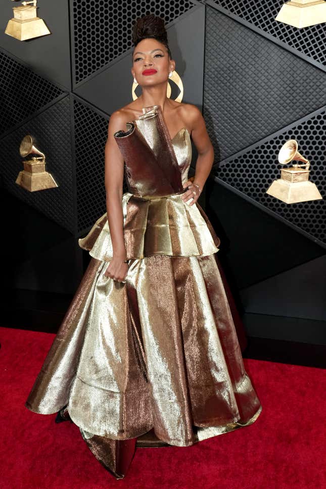 Image for article titled 2024 Grammys: Red Carpet Trainwrecks