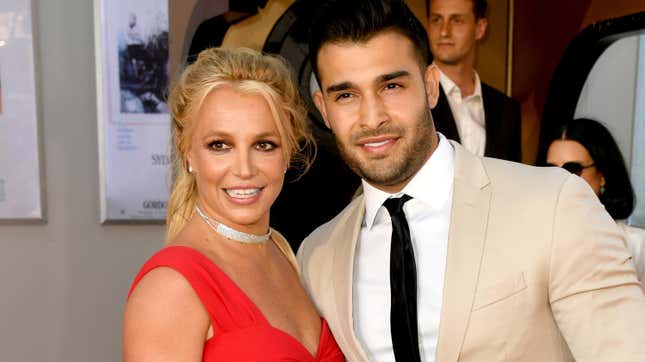 Image for article titled Britney Spears&#39;s Ex-Husband Was Reportedly Armed With a Knife When He Tried to Crash Her Wedding [Updated]