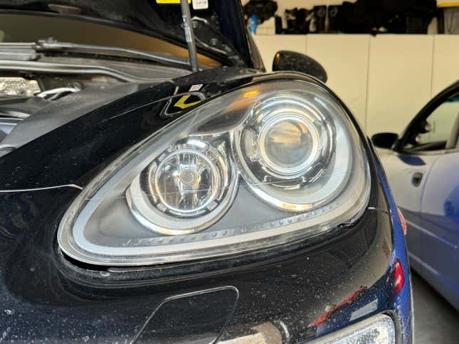 2013 Porsche Cayenne Diesel Fahrerseitenscheinwerfer