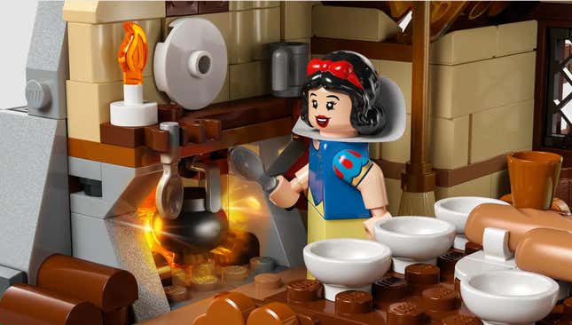 Image for article titled Recreate Snow White's Life, Death, and Resurrection With This Lego Set