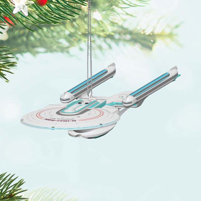 Image for article titled This Christmas, Stare Into the Wide, Wide Eyes of Hallmark&#39;s New Sci-Fi Ornaments