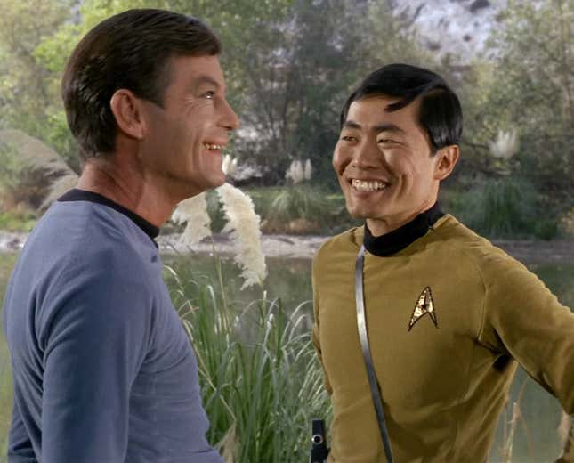 Image for article titled Star Trek&#39;s Best Shore Leave Episodes