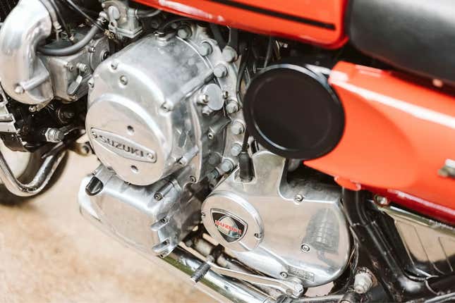 Image for article titled At $9,000, Is This 1975 Suzuki RE5 A Wankel Worth Breaking Out The Wallet?