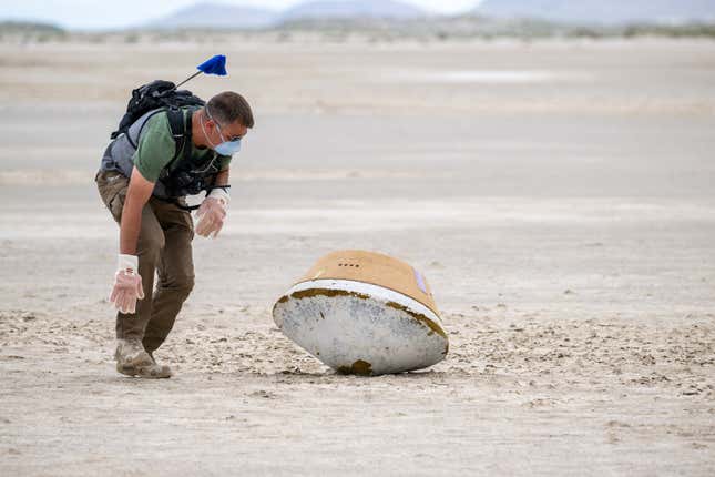 Image for article titled The Best Spaceflight Images From July Will Make Your Head Explode