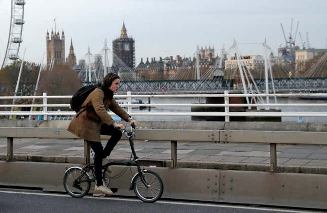 Image for article titled Here Are The Close Calls You&#39;ve Had On Your Bicycles