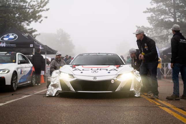 Image for article titled Views From the 2022 Pikes Peak International Hill Climb