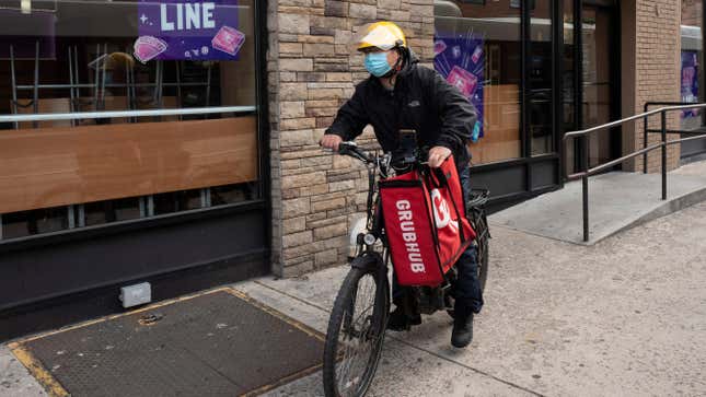 Image for article titled New York City Council Passes Historic Protections for App Delivery Workers