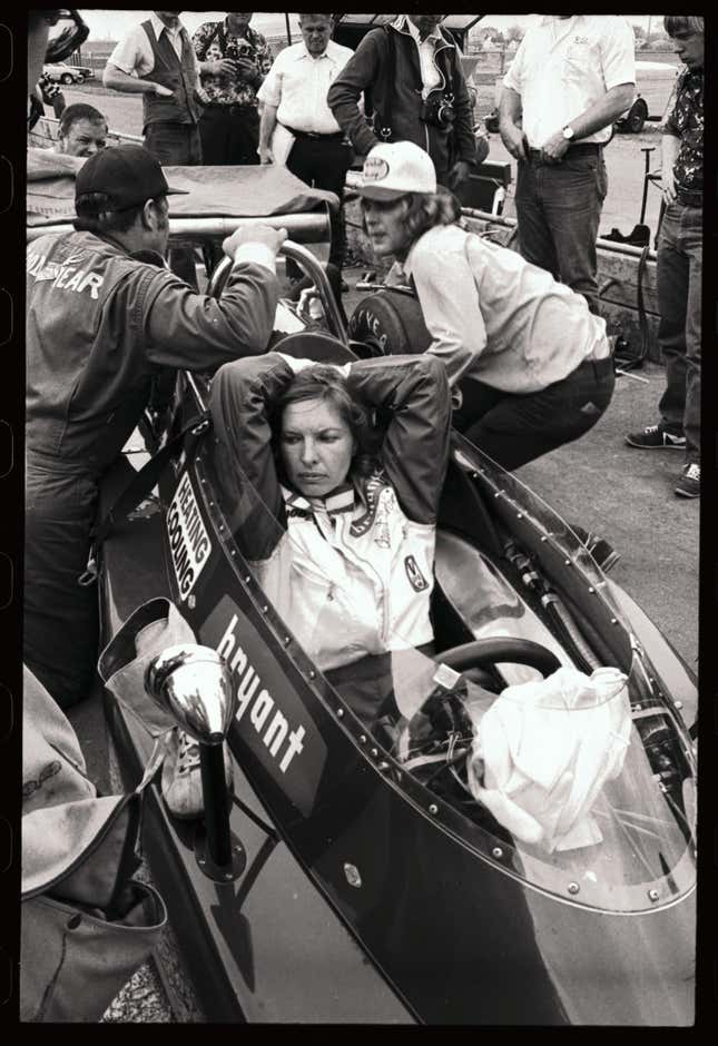 Janet Guthrie at the Trentonian 200 in 1976 