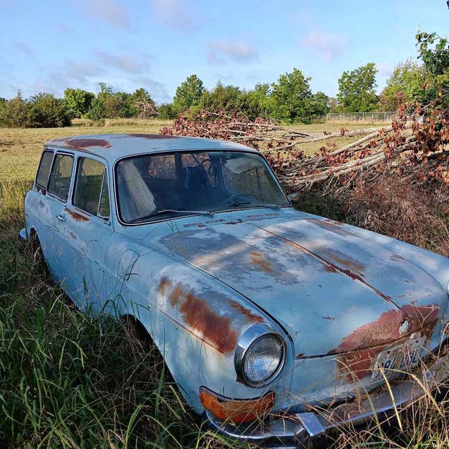 Image de l'article intitulé Lambretta LD 125, Toyota Land Cruiser FJ40, Pontiac Solstice GXP&amp;#xa0;: les voitures les plus géniales que j’ai trouvées à vendre en ligne