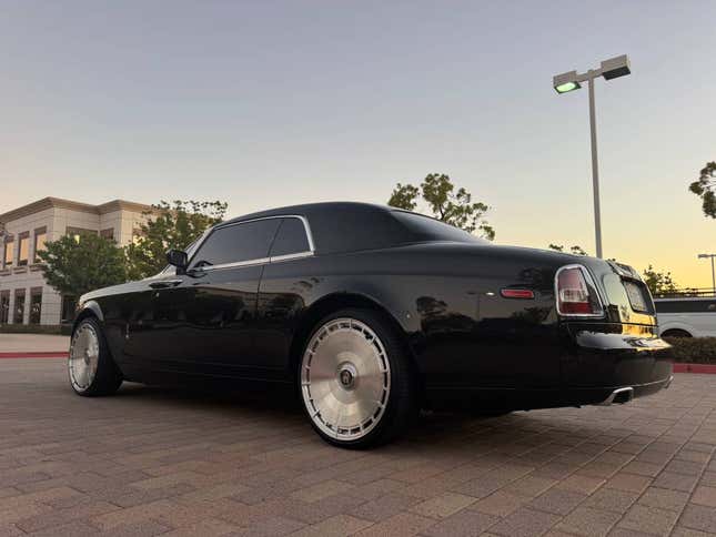 Image for article titled At $86,000, Does This 2009 Rolls-Royce Phantom Stand A Ghost Of A Chance?