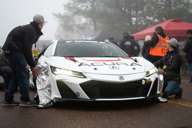 Image for article titled Views From the 2022 Pikes Peak International Hill Climb