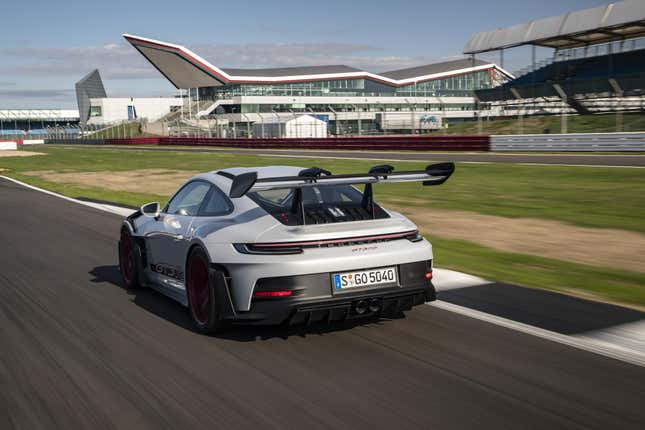 Image for article titled Every Ridiculous High-Tech Feature on the 2023 Porsche 911 GT3 RS