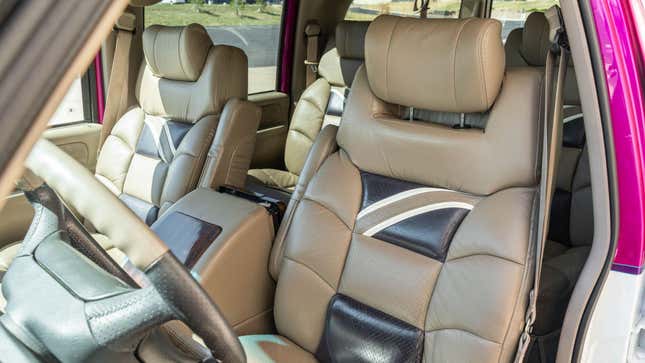 1996 Chevrolet Suburban interior