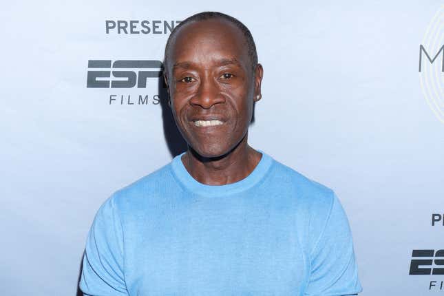 NOCHE DE LUCHA: EL ROBO DEL MILLÓN DE DÓLARES—“Martha’s Vineyard African American Film Festival”—En la foto: Don Cheadle en el MVAAFF el 10 de agosto de 2024.