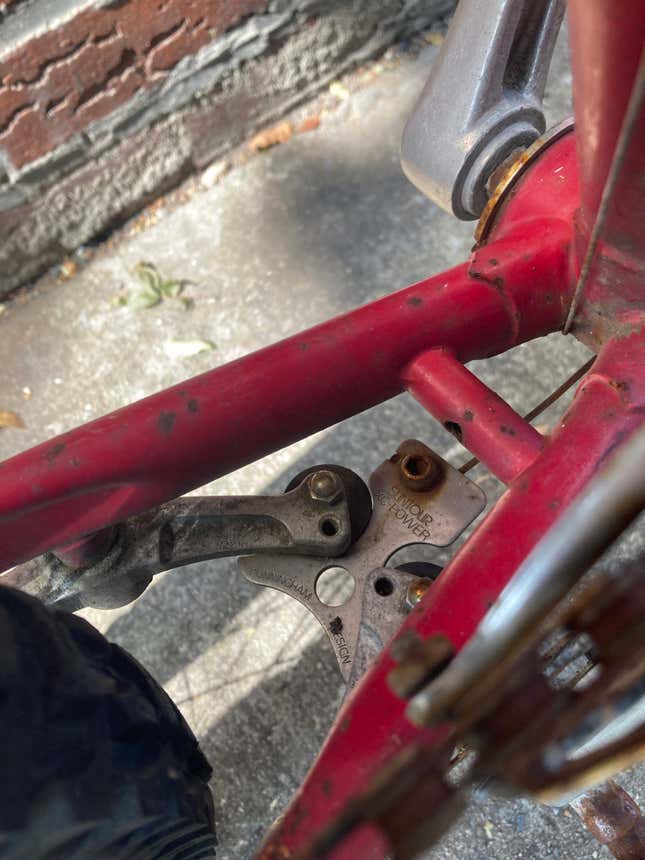 Image for article titled I Am Dumping Money Into A Trash Bike Because It Has The Weirdest, Coolest Brakes I've Ever Seen
