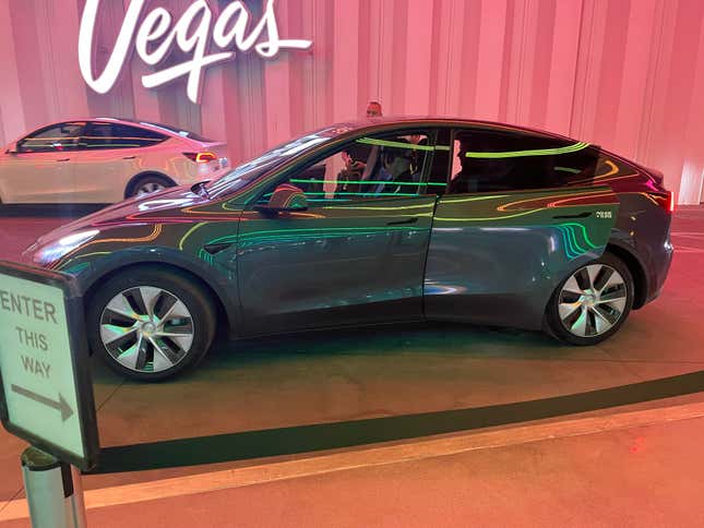 Elon Musk reveals Las Vegas Convention Center Loop station, and its private  shuttles