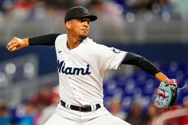 Eury Pérez dominates for Double-A Pensacola