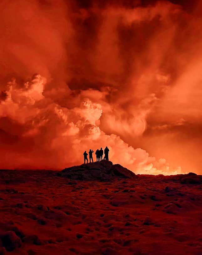 Image for article titled See the Breathtaking Power of Iceland&#39;s Volcanic Eruption