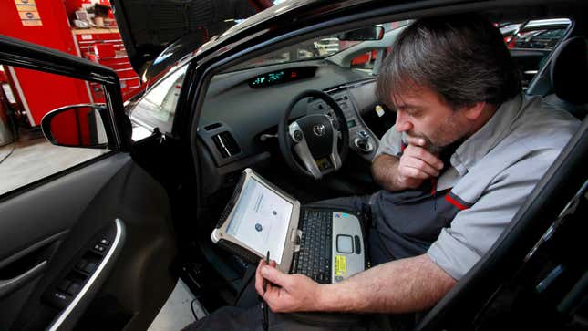 Image for article titled NHTSA Says Automakers Don&#39;t Have To Comply With Massachusetts&#39; Right To Repair Law